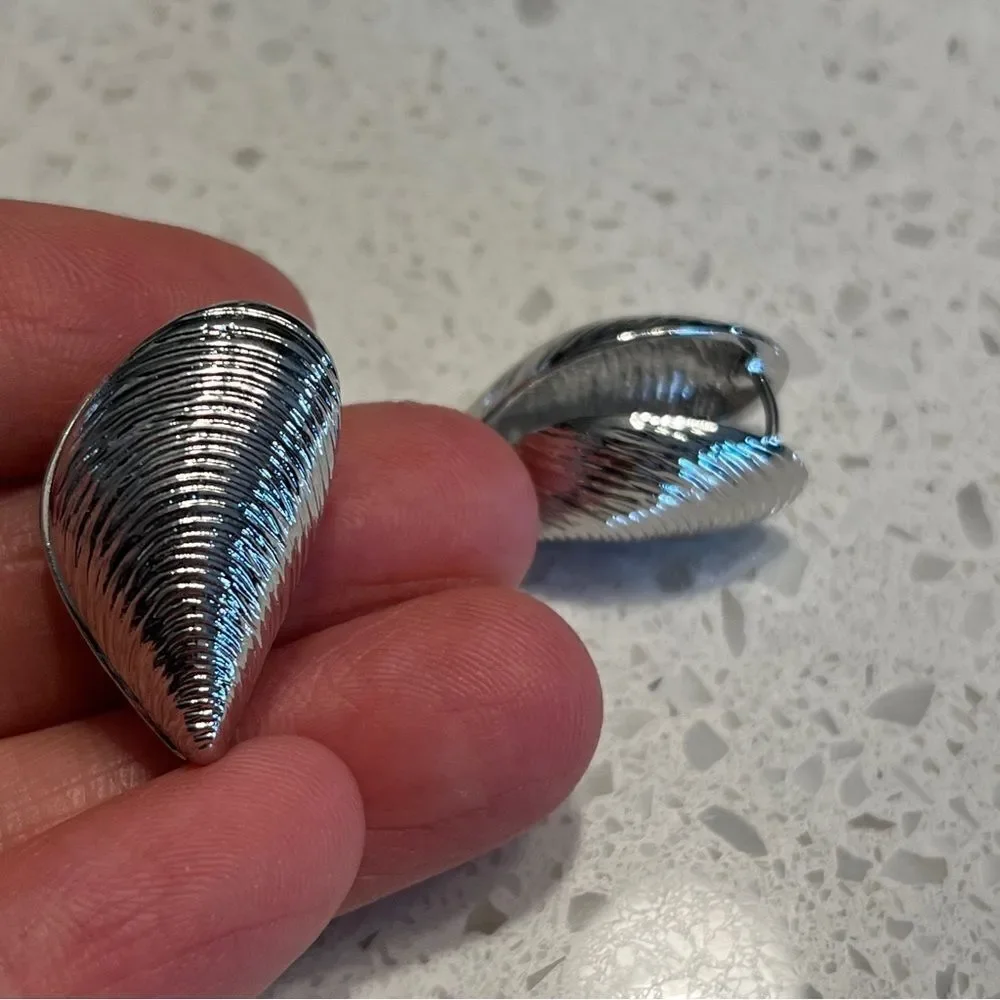 ‎Shell Stud copper Earrings